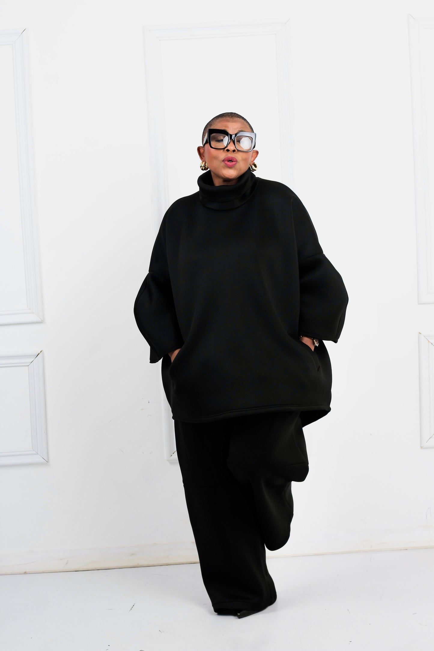 Black oversized set