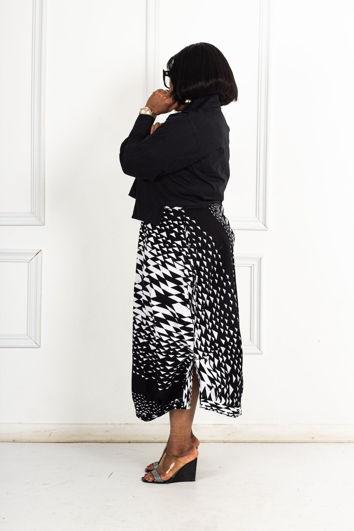 Wax skirt and poplin shirt